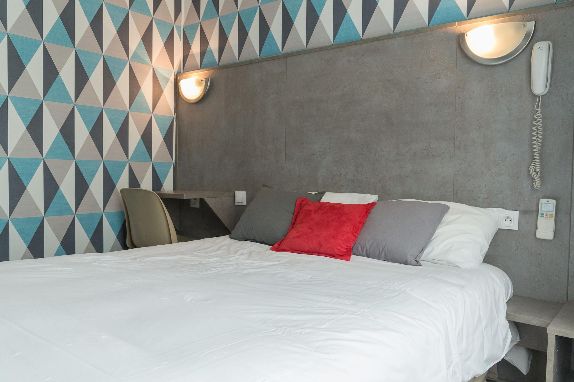 Panam Hotel Paris Gambetta- Place Gambetta-Mairie Du 20 Emme Eksteriør bilde