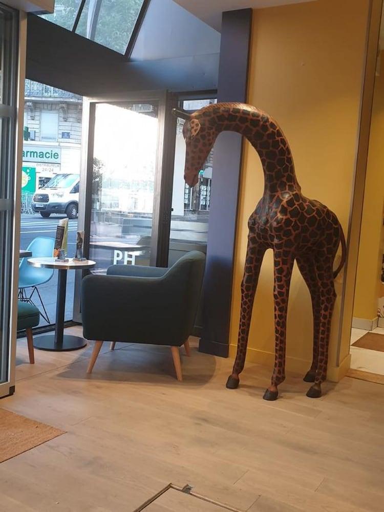 Panam Hotel Paris Gambetta- Place Gambetta-Mairie Du 20 Emme Eksteriør bilde