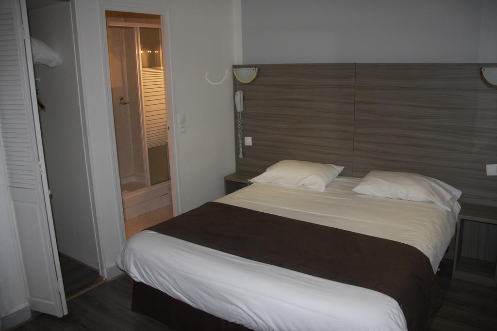 Panam Hotel Paris Gambetta- Place Gambetta-Mairie Du 20 Emme Eksteriør bilde