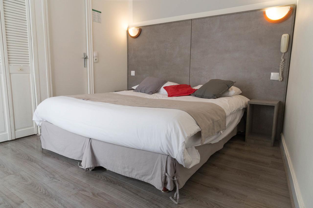 Panam Hotel Paris Gambetta- Place Gambetta-Mairie Du 20 Emme Eksteriør bilde